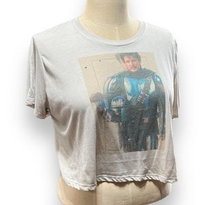 Pedro Pascal, The mandalorian, cropped Bella flowy Tee — SIZE xl